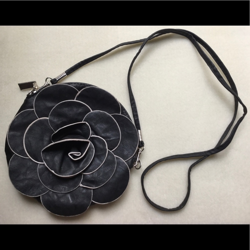 NWOT Black with Ivory Trim Rosette Purse